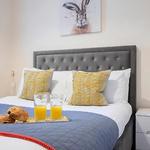 2 Bedroom Town Centre Cheltenham